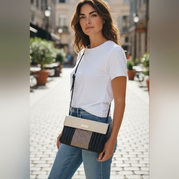 Marc By Marc Jacobs Handbags - Marc By Marc Jacobs Bag